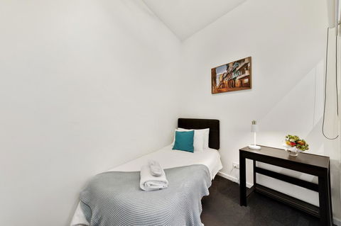 Signature Waterfront Apartments - Accommodation Asia 1