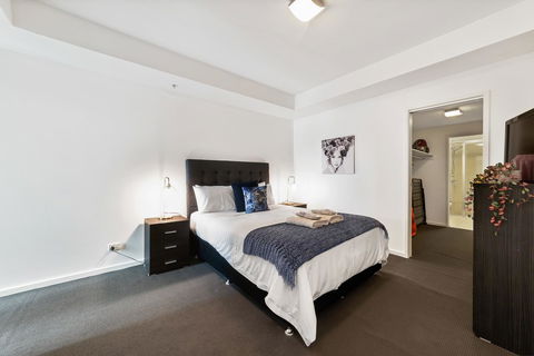 Signature Waterfront Apartments - Accommodation Asia 31