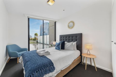 Signature Waterfront Apartments - Accommodation Asia 30