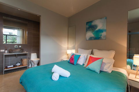 The Love Shack - Romantic Bungalow - Accommodation Asia 10