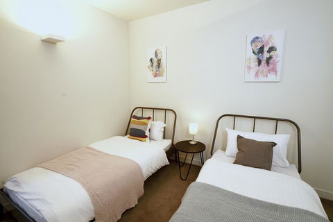 [Modern/Spacious]2BDR CBD FREE Carpark, FREE Wifi - Accommodation Guide 3