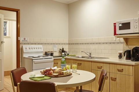 Goldfield Holiday Units - Accommodation Asia 8