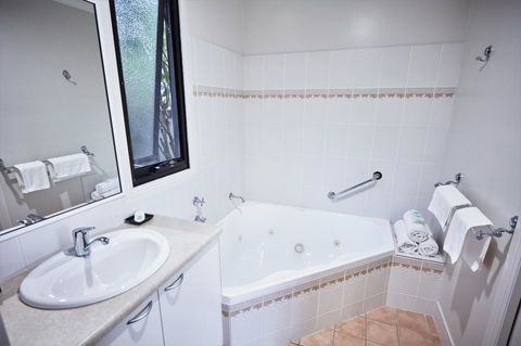 Goldfield Holiday Units - Accommodation Asia 15