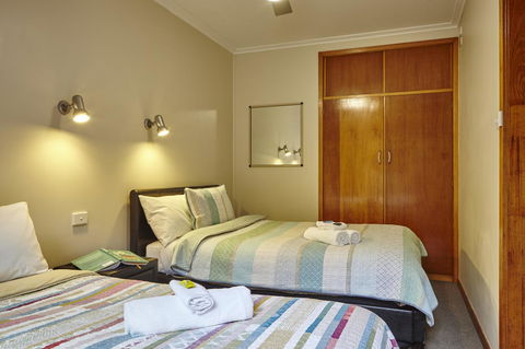 Goldfield Holiday Units - Accommodation Asia 3