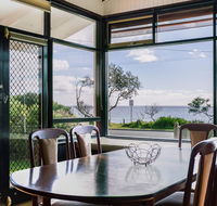 Beach Front Beauty - Ocean front views - Accommodation Asia