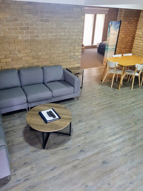 Tropicana Motor Inn - Accommodation Asia 26