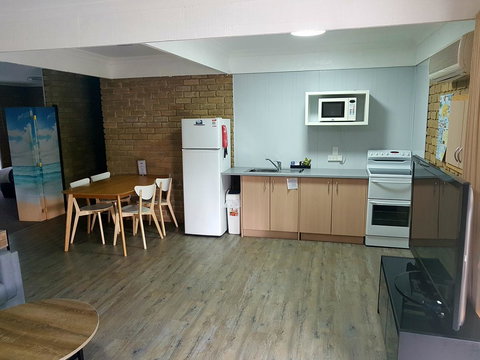 Tropicana Motor Inn - Accommodation Asia 32