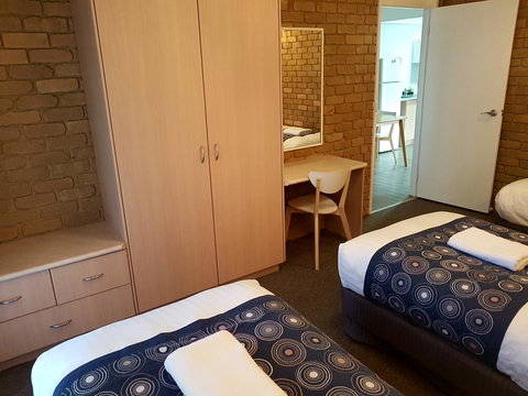 Tropicana Motor Inn - Accommodation Asia 29