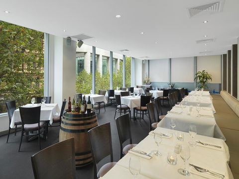 Oaks Melbourne On Collins Suites - Accommodation Guide 11