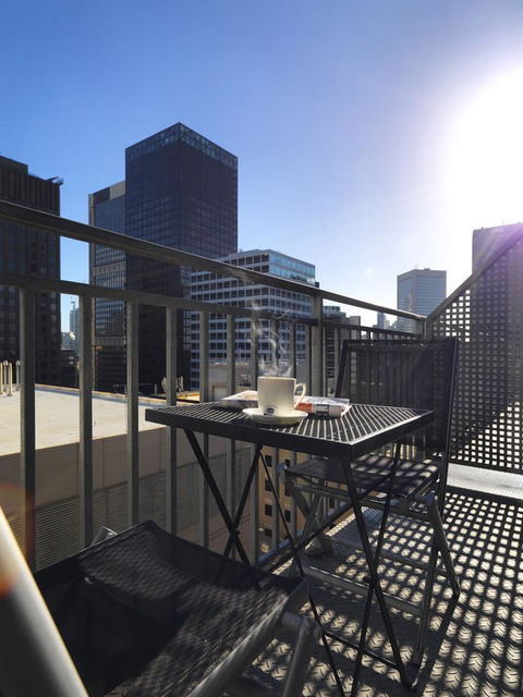 Oaks Melbourne On Collins Suites - Accommodation Guide 17