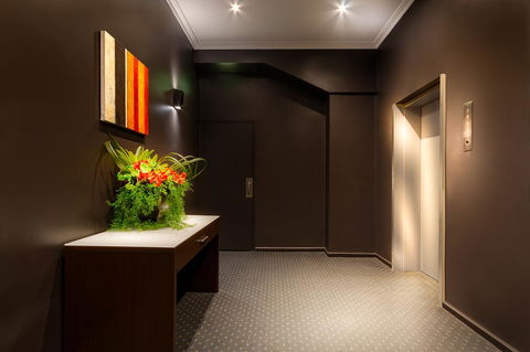 Crest On Barkly Hotel - Accommodation Asia 8