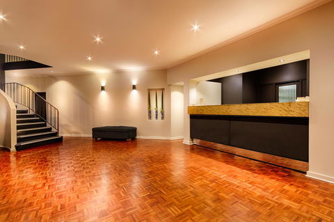 Crest On Barkly Hotel - Accommodation Asia 13
