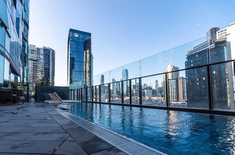 Ocean View/South-bank Premium Location 2 Bedroom Apartments - Accommodation Guide 0
