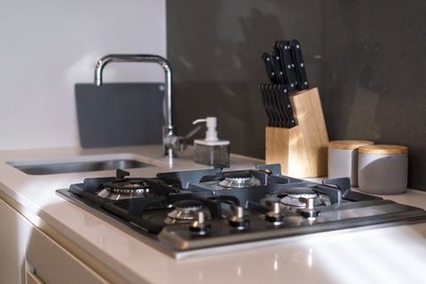 Ocean View/South-bank Premium Location 2 Bedroom Apartments - Accommodation Guide 11