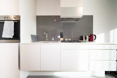 Ocean View/South-bank Premium Location 2 Bedroom Apartments - Accommodation Guide 2