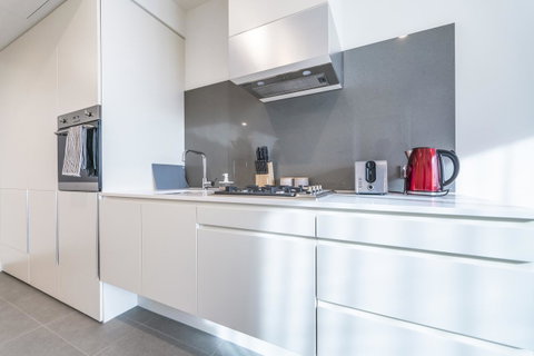 Ocean View/South-bank Premium Location 2 Bedroom Apartments - Accommodation Guide 1
