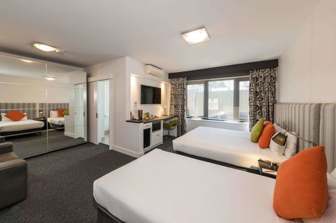 Comfort Hotel East Melbourne - Accommodation Asia 9