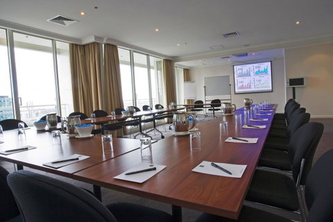 Clarion Suites Gateway - Accommodation Guide 26