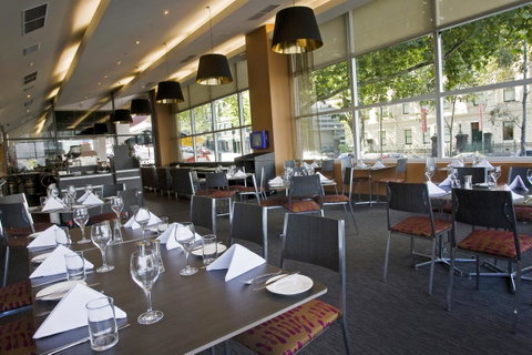 Clarion Suites Gateway - Accommodation Guide 25