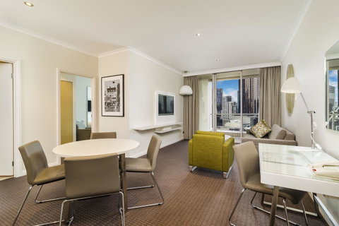 Clarion Suites Gateway - Accommodation Guide 9
