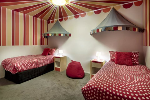 Pegasus Apart-Hotel - Accommodation Guide 30