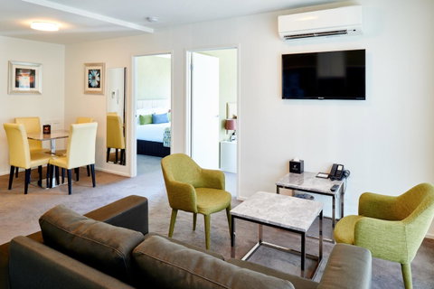 Pegasus Apart-Hotel - Accommodation Guide 15