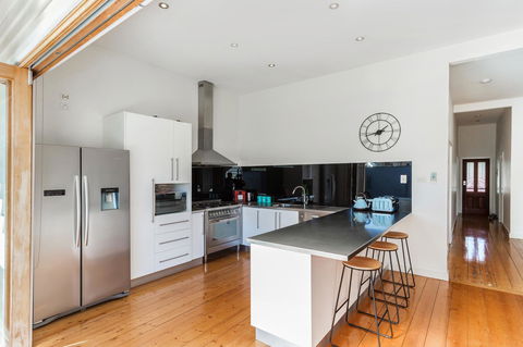 Central Bendigo Cottage, Walk To Everywhere!! - Accommodation Asia 7