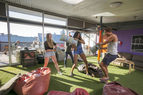 Melbourne Metro YHA - Accommodation Asia 11