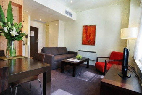 Quest On William - Accommodation Asia 11