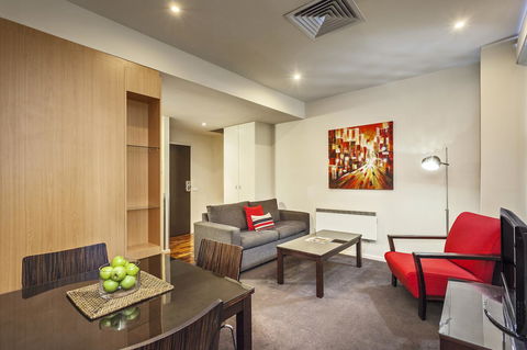 Quest On William - Accommodation Asia 22