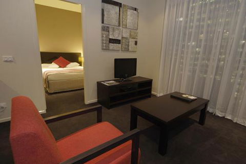 Quest On William - Accommodation Asia 24