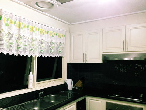 Doncaster Westfield Home Stay - Accommodation Asia 10