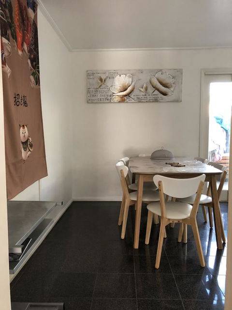 Doncaster Westfield Home Stay - Accommodation Asia 12