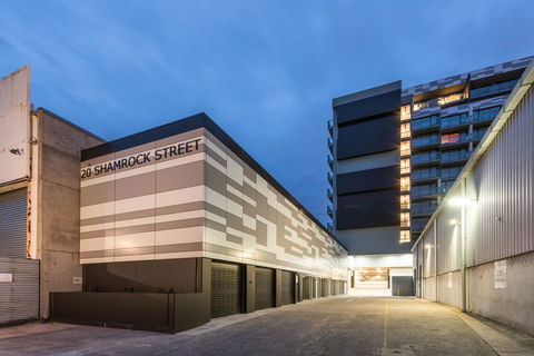 Playhouse Apartments - Accommodation Asia 15