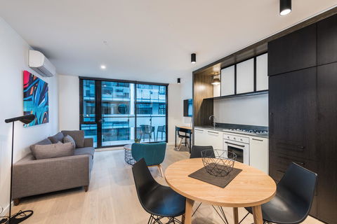 Playhouse Apartments - Accommodation Asia 12