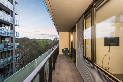 Playhouse Apartments - Accommodation Asia 9