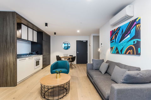Playhouse Apartments - Accommodation Asia 4