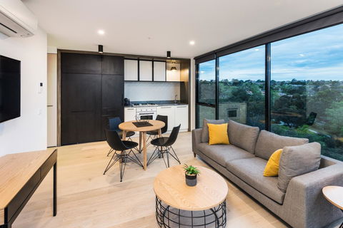 Playhouse Apartments - Accommodation Asia 7