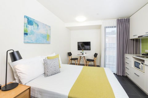 City Edge North Melbourne Apartment Hotel - Accommodation Asia 0