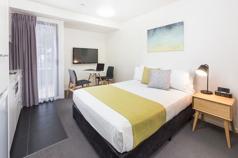 City Edge North Melbourne Apartment Hotel - Accommodation Asia 2
