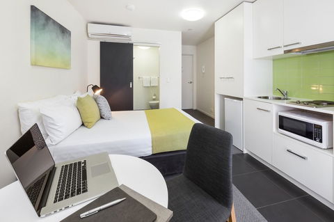 City Edge North Melbourne Apartment Hotel - Accommodation Asia 5
