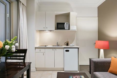 Comfort Hotel Melbourne Central - Accommodation Asia 7