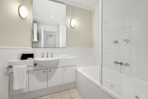 Comfort Hotel Melbourne Central - Accommodation Asia 6