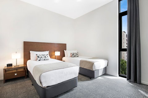 Melbourne CBD Central Apartment Hotel Official - Accommodation Guide 11