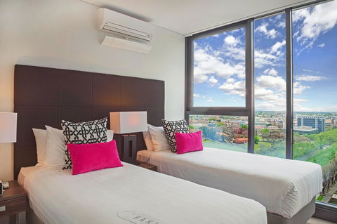 Mantra St Kilda Road - Accommodation Guide 11