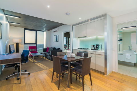 Mantra St Kilda Road - Accommodation Guide 39