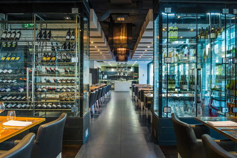 Mantra St Kilda Road - Accommodation Guide 24