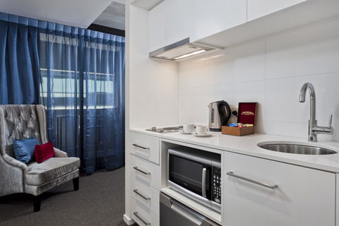 Mantra St Kilda Road - Accommodation Guide 8