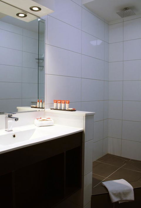 Hotel Grand Chancellor Melbourne - Accommodation Guide 10