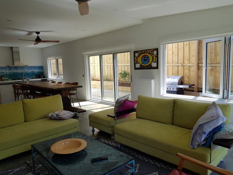 Zeally Bay Stay Deep Ocean - Accommodation Asia 2